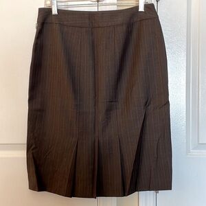 Ann Taylor brown pinstripe wool lined skirt. Sz 10; beautiful back pleat detail